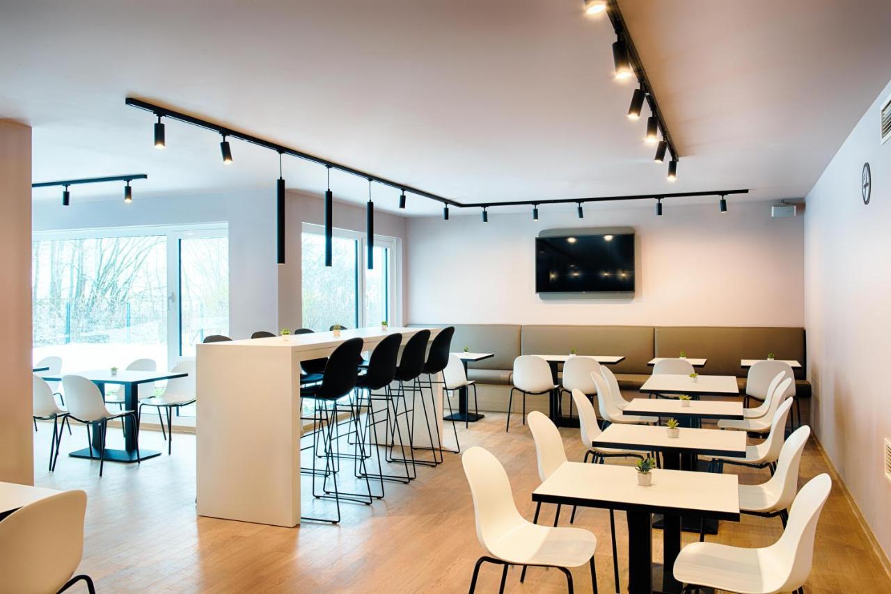 B&B Hotel Muenchen-Airport ฮอลเบิร์กมูส ภายนอก รูปภาพ