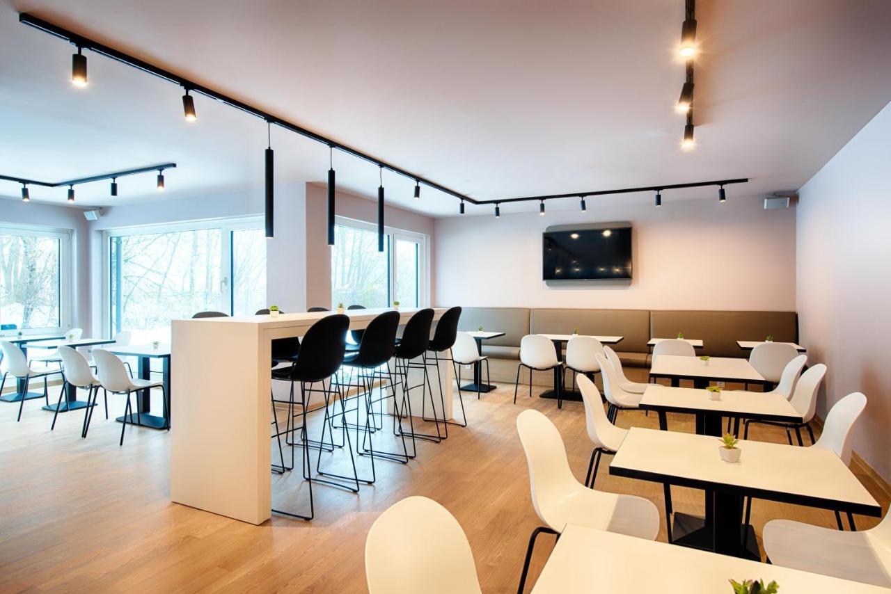 B&B Hotel Muenchen-Airport ฮอลเบิร์กมูส ภายนอก รูปภาพ