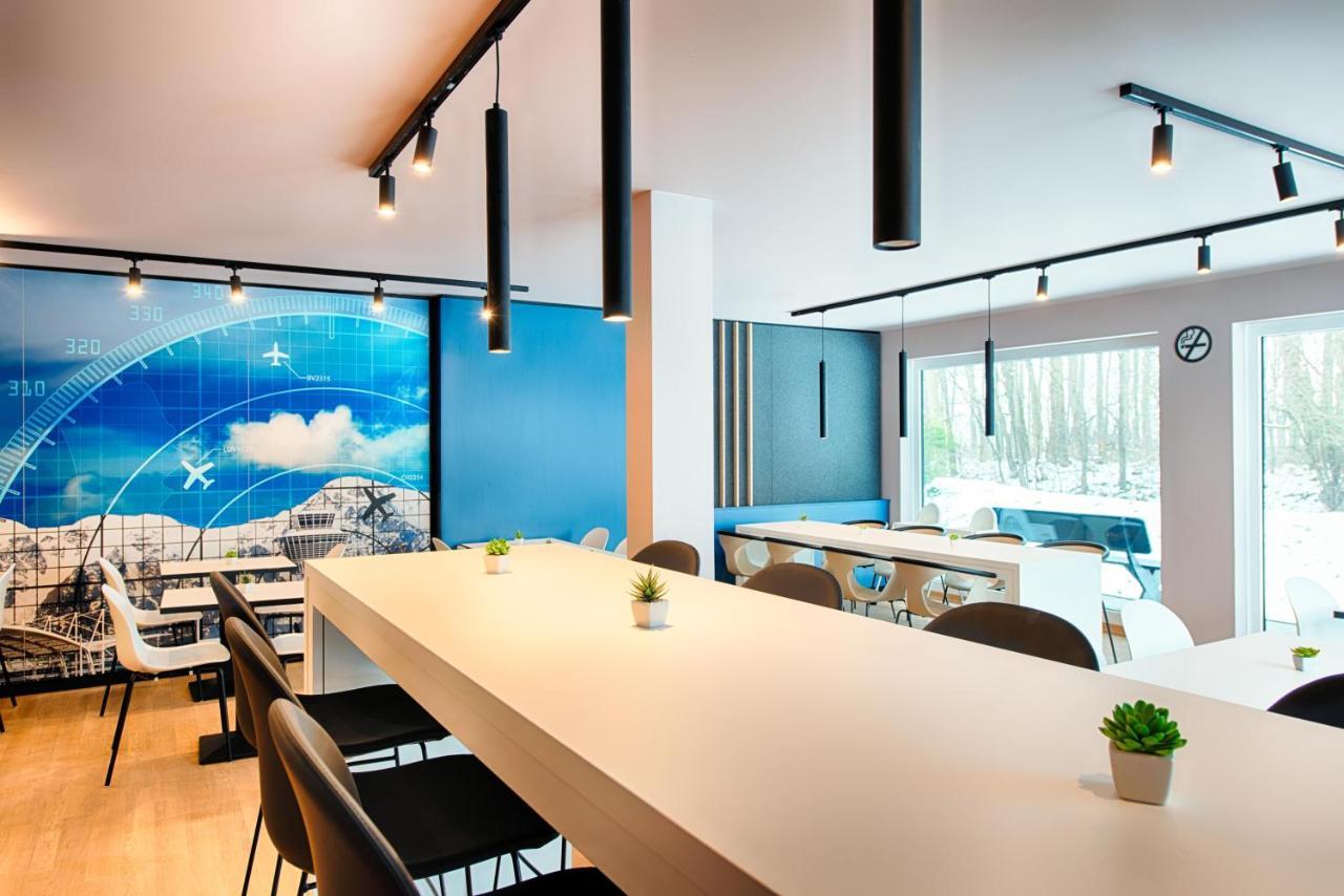 B&B Hotel Muenchen-Airport ฮอลเบิร์กมูส ภายนอก รูปภาพ